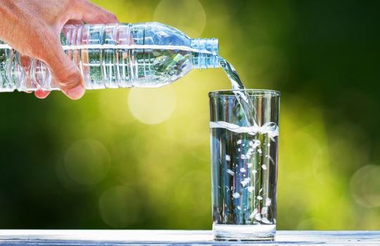 Gaya Hidup Sehat: Cara Menurunkan Berat Badan dengan Diet Air Putih