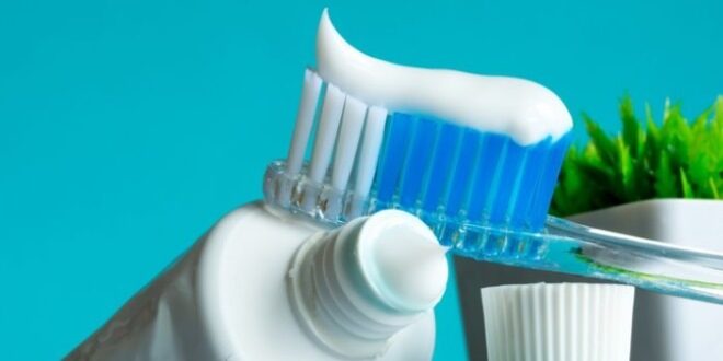 Kandungan yang Umumnya terdapat di Dalam Pasta Gigi untuk Memutihkan Gigi