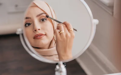 Inspirasi ide makeup look hijab natural dan elegan