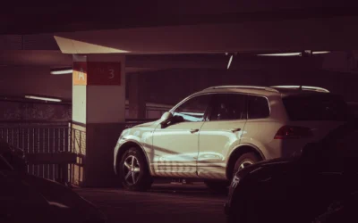 Cara Parkir Mobil di Ruang Sempit Tanpa Bikin Baret Body Samping